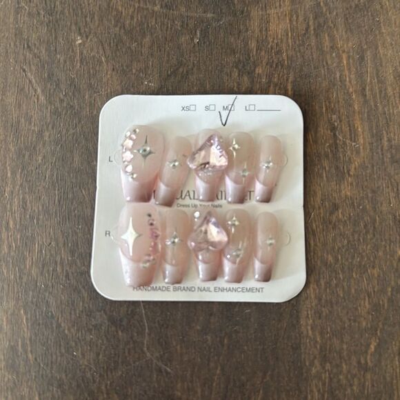 Pink Rhinestone With Heart Gems Nails Art Set - Picture 1 of 5